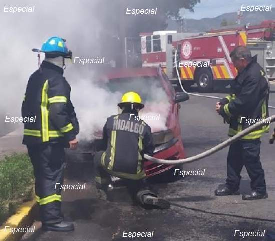 Se Incendia Auto En Pachuca Newshidalgo