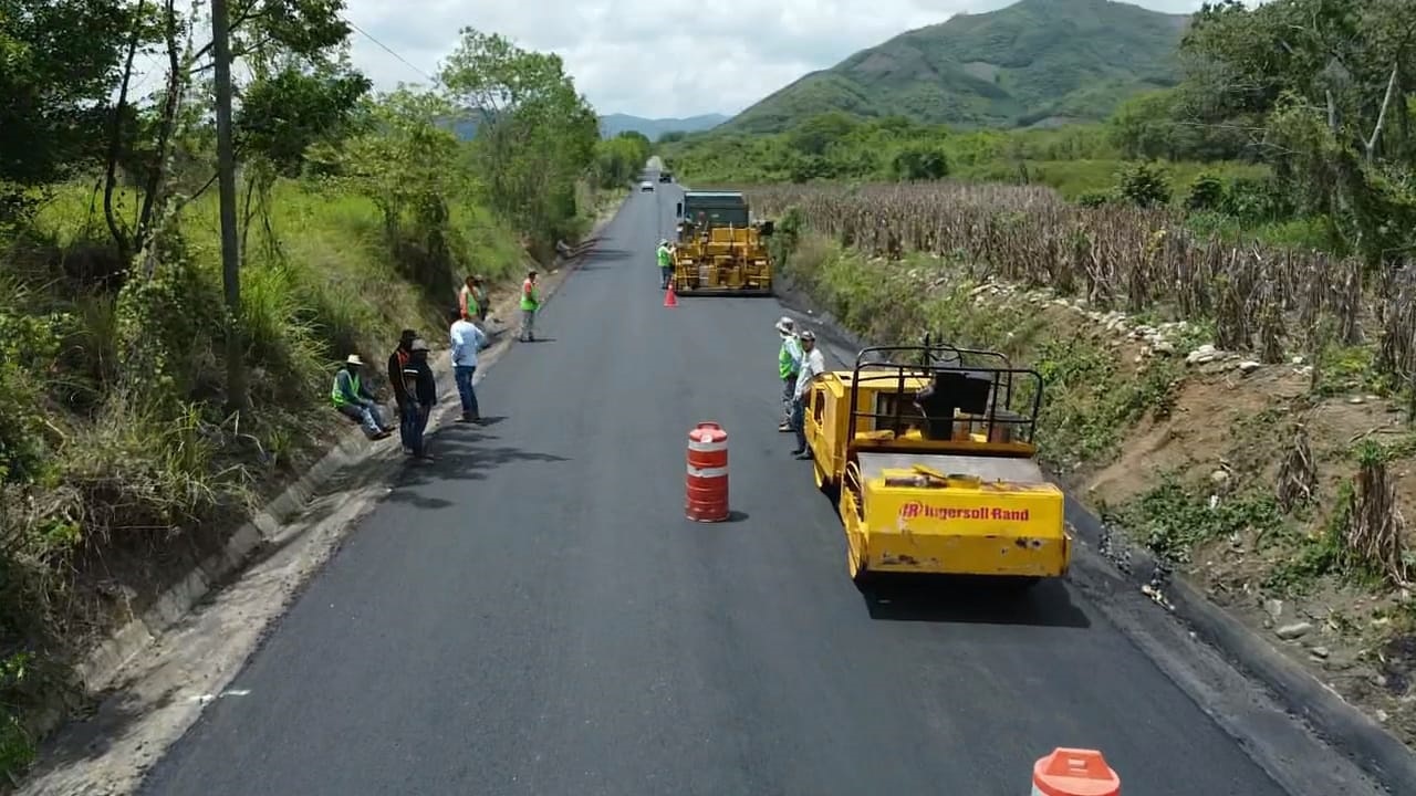 Dan Banderazo De Inicio De Rehabilitaci N Del Tramo Carretero El Mango