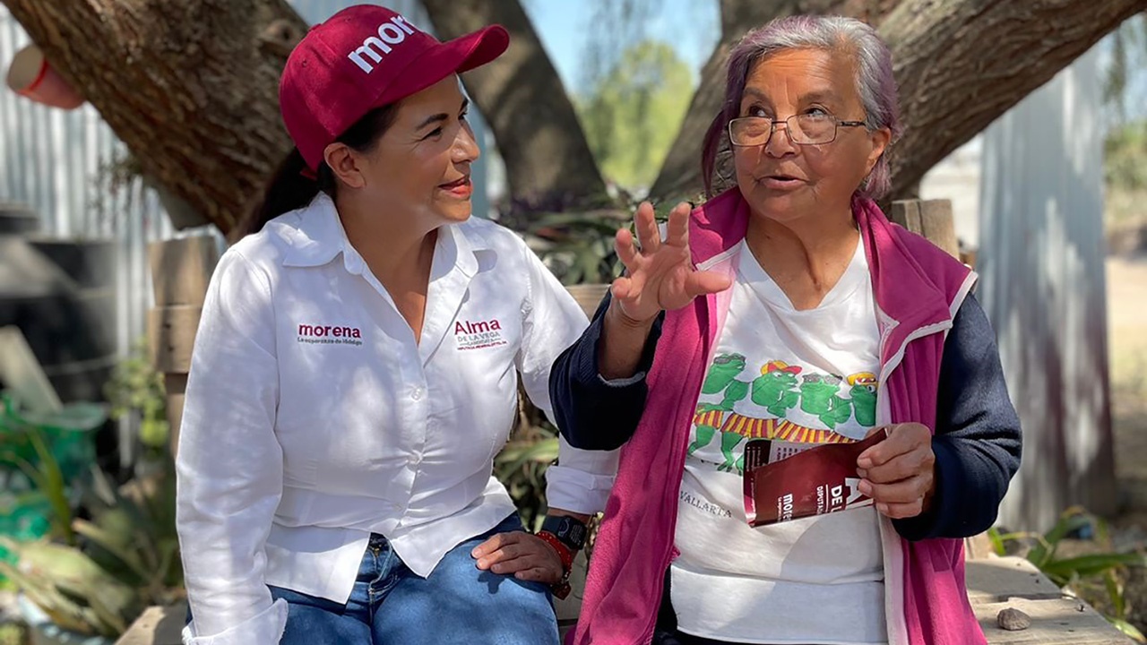 Alma de la Vega candidata a la diputación federal recorre Tulancingo