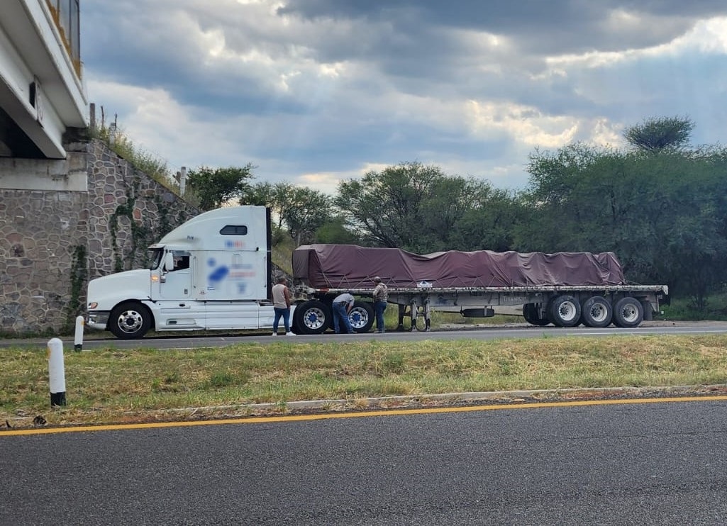 Guardia Nacional Recupera Tráiler Robado Con 25 Toneladas De Acero News Hidalgo 6911